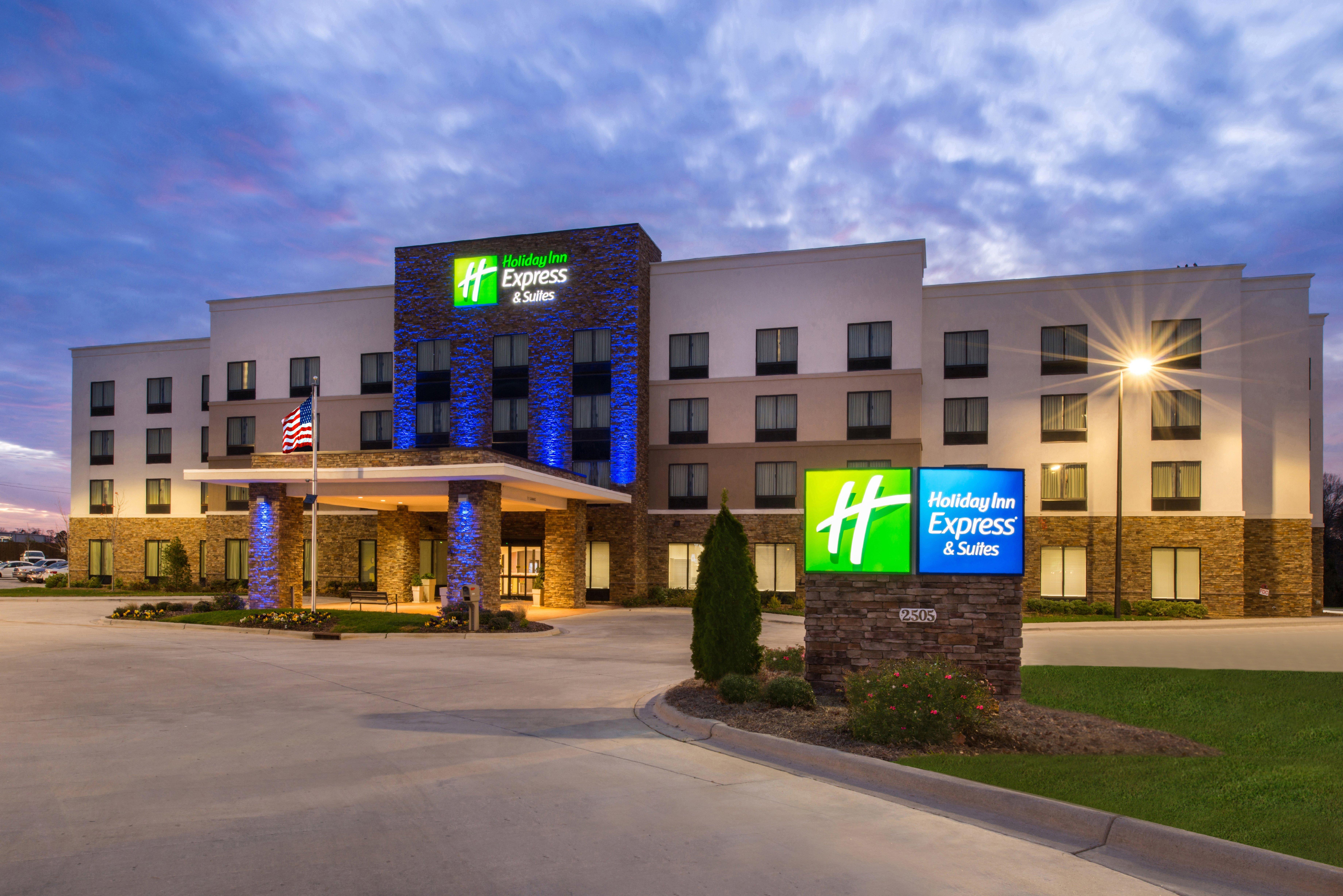 Holiday Inn Express & Suites Monroe By Ihg Zewnętrze zdjęcie